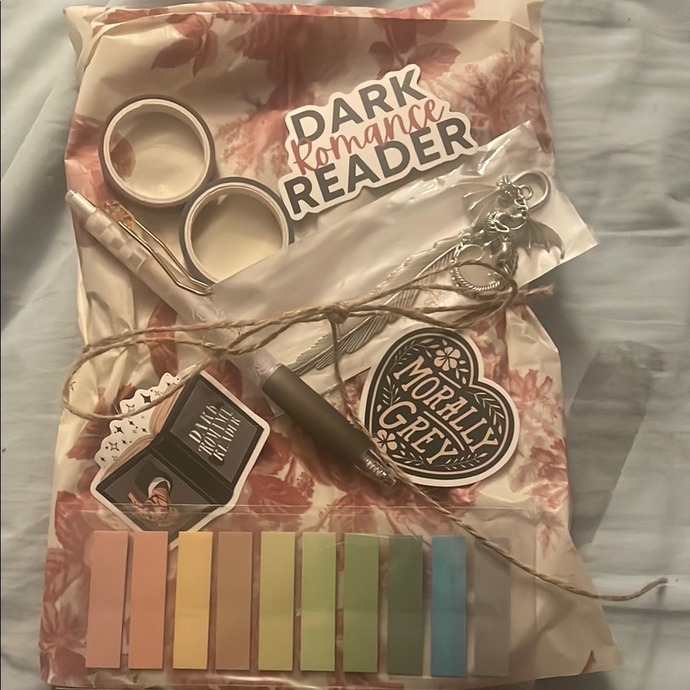 Dark Romance Reader Gift Set